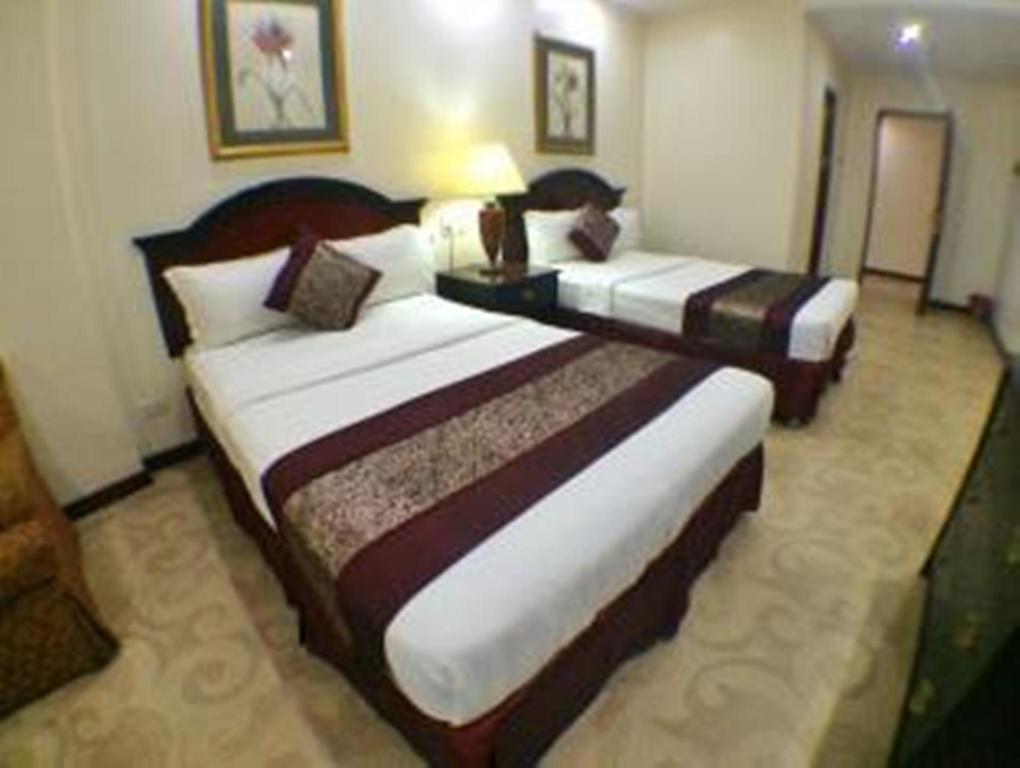 シンディー ケリー ホテル オロンガポ エクステリア 写真